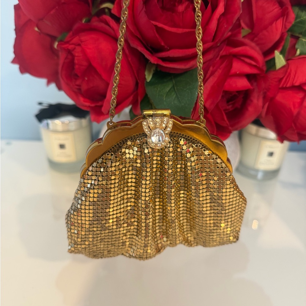 Vintage Whiting & Davis Gold Mesh Clutch😊❤️😘